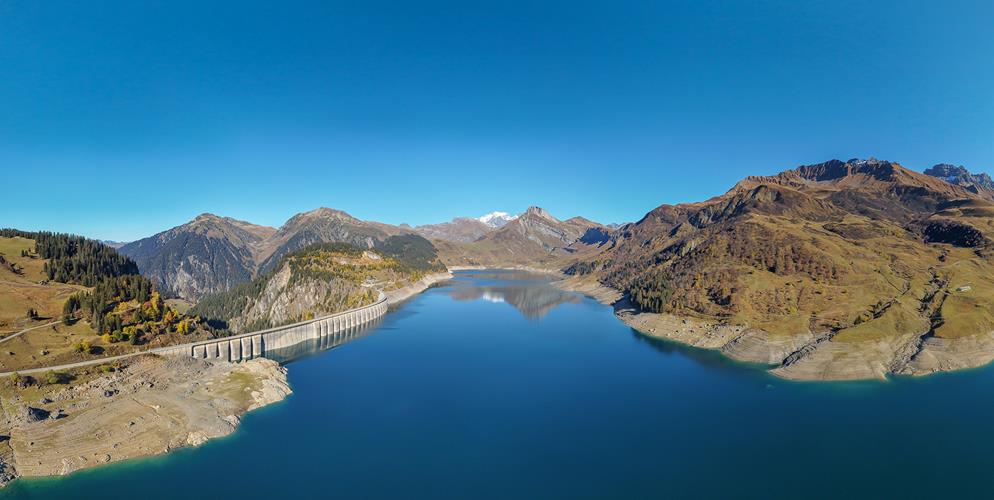 Drone 360  : Lac de Roselend à l'automne